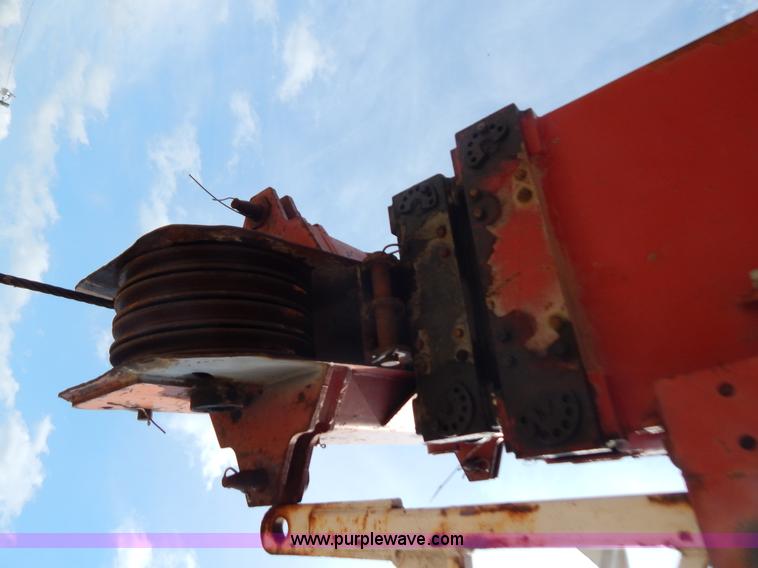 image for item G3312 Koehring 428 crane