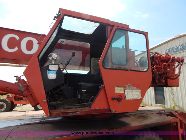 image for item G3312 Koehring 428 crane