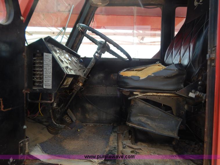 image for item G3312 Koehring 428 crane