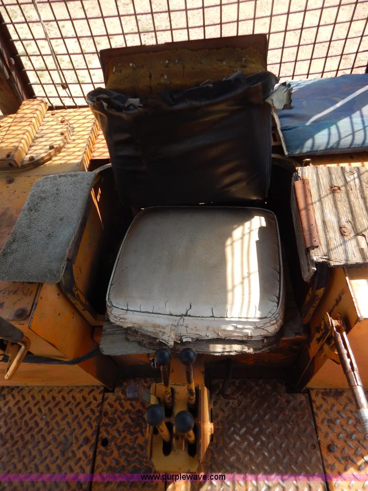 image for item G3313 Case 1150B dozer