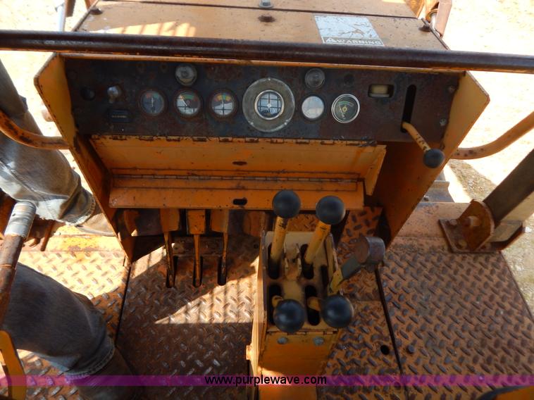 image for item G3313 Case 1150B dozer