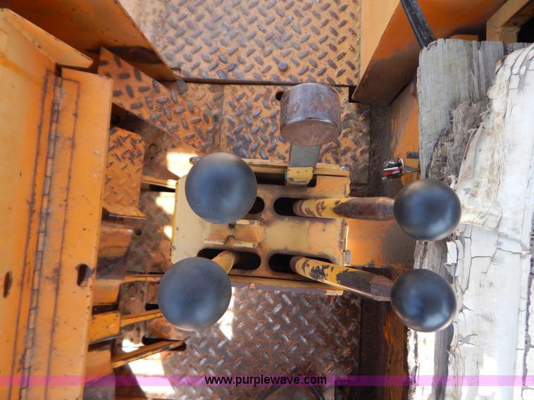 image for item G3313 Case 1150B dozer