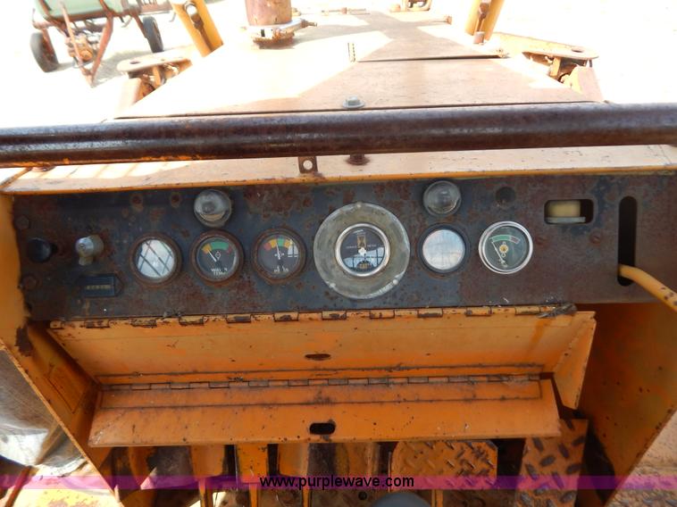 image for item G3313 Case 1150B dozer