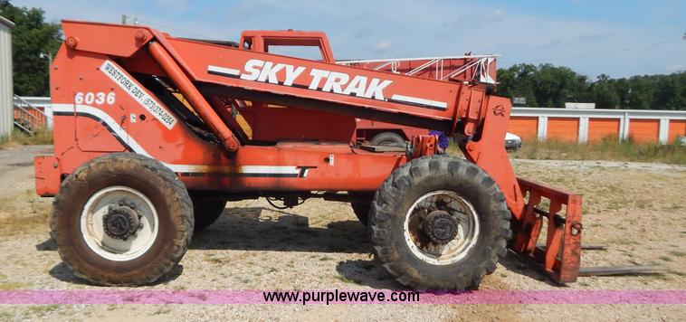 image for item G3314 SkyTrak 6036 telehandler