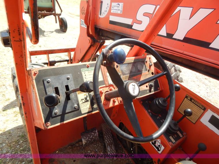 image for item G3314 SkyTrak 6036 telehandler