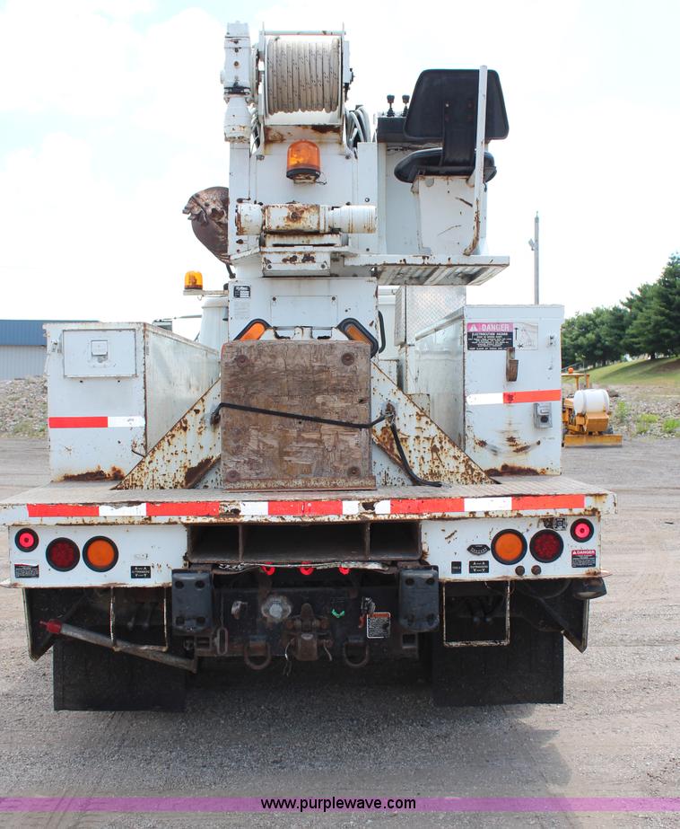 image for item G5391 1999 International 4700 digger derrick truck