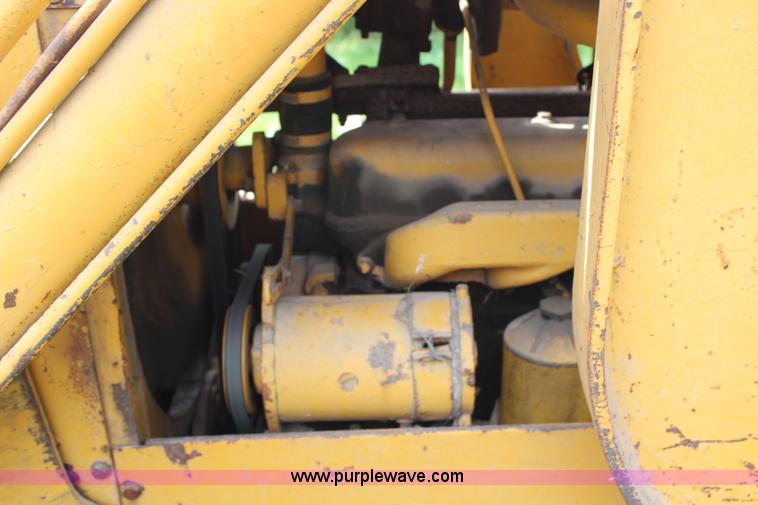 image for item G5487 1961 International TD9 dozer