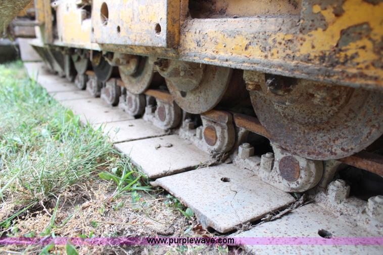 image for item G5487 1961 International TD9 dozer