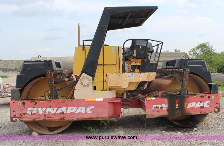 image for item G5491 2005 Dynapac CC722 vibratory roller