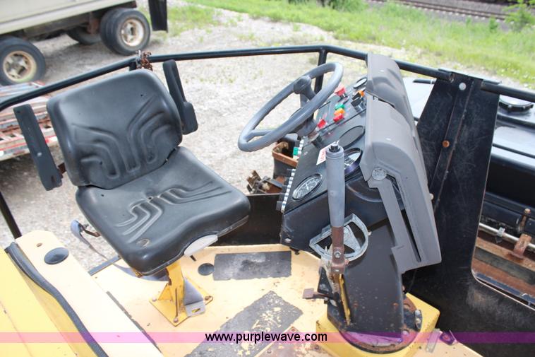 image for item G5491 2005 Dynapac CC722 vibratory roller