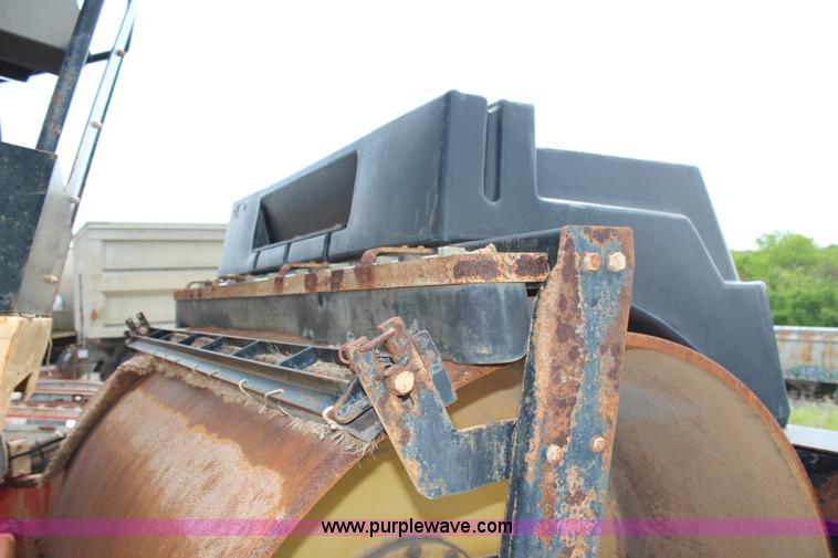 image for item G5491 2005 Dynapac CC722 vibratory roller