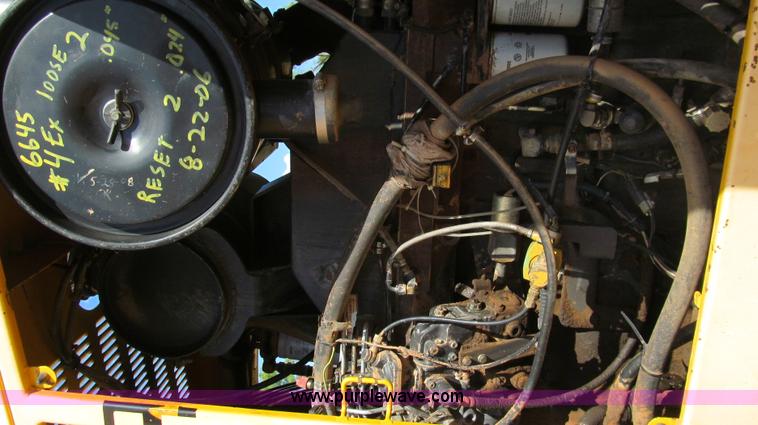 image for item G5773 1999 Champion 736A motor grader