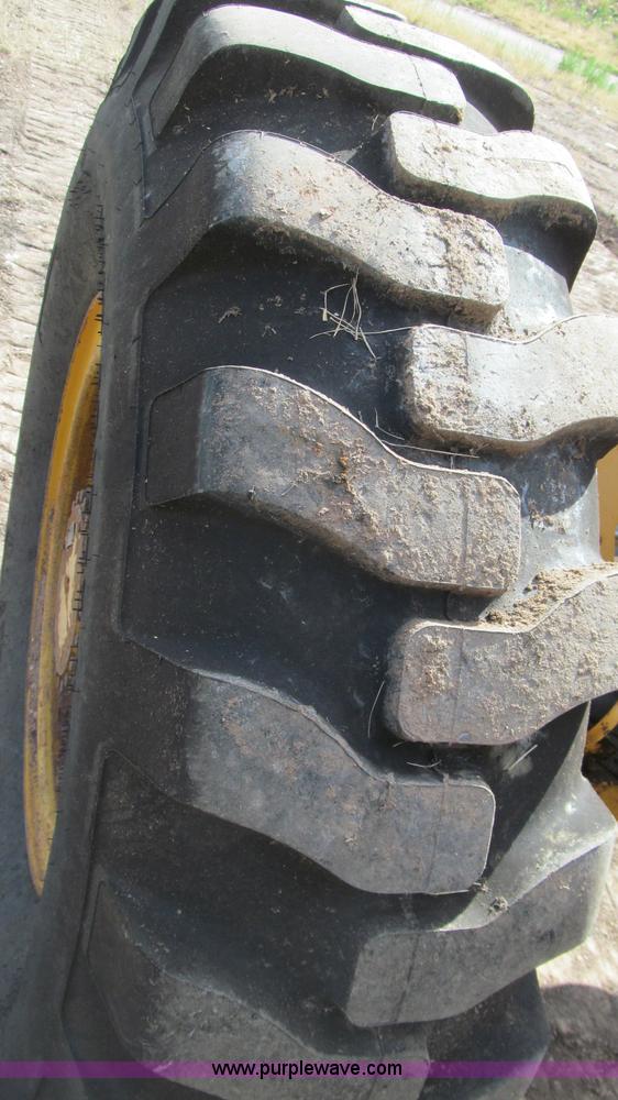 image for item G5773 1999 Champion 736A motor grader