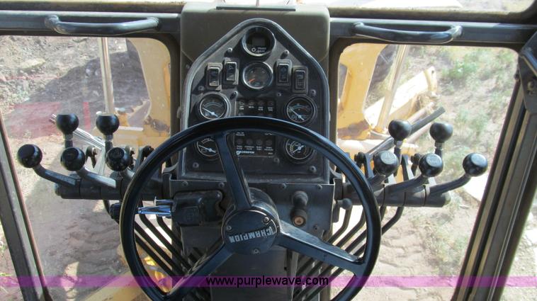 image for item G5773 1999 Champion 736A motor grader