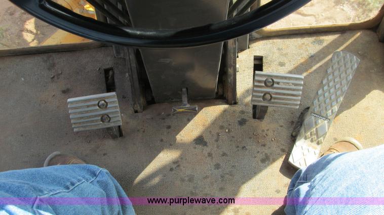 image for item G5773 1999 Champion 736A motor grader