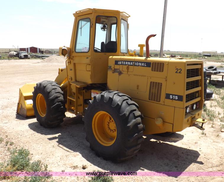 image for item H7172 1978 International 2275 wheel loader