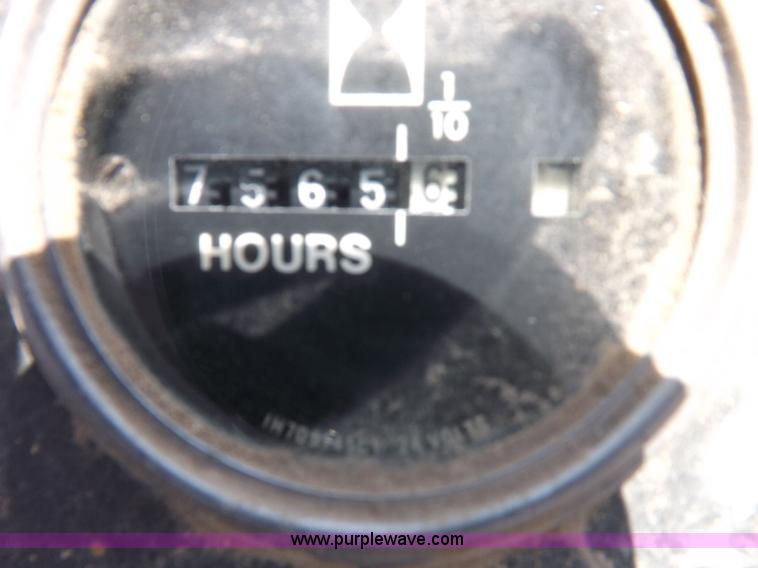 image for item H7172 1978 International 2275 wheel loader