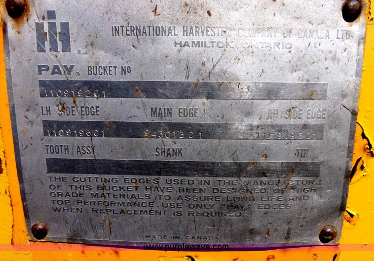 image for item H7172 1978 International 2275 wheel loader