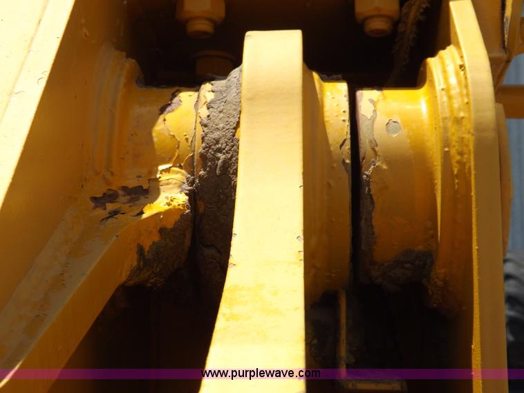 image for item H7172 1978 International 2275 wheel loader