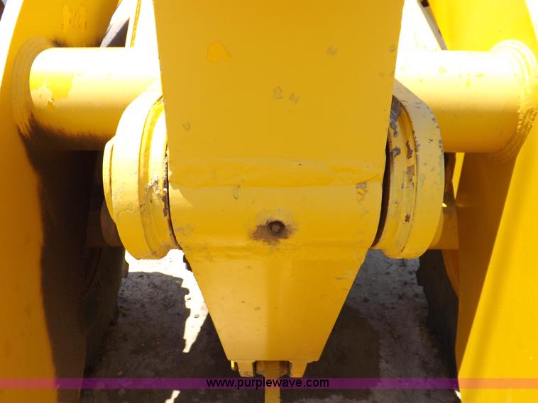 image for item H7172 1978 International 2275 wheel loader