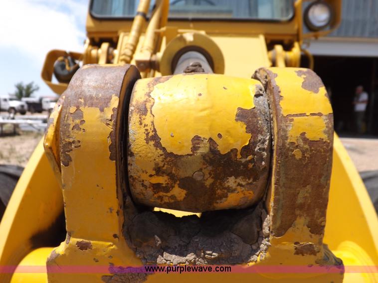 image for item H7172 1978 International 2275 wheel loader