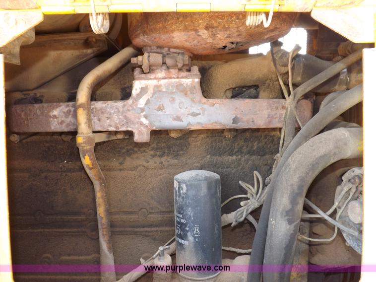 image for item H7172 1978 International 2275 wheel loader