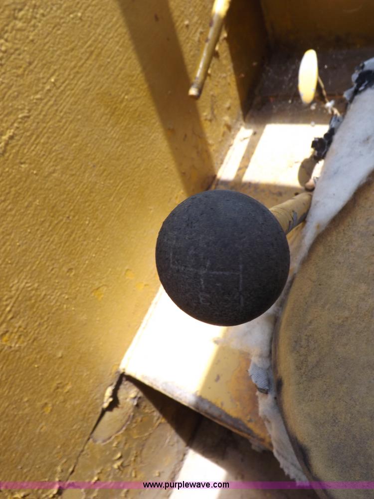 image for item H7174 1975 Broderson RTR701B carry deck crane