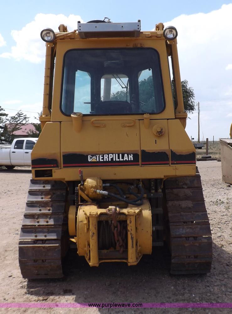 image for item H7177 1986 Caterpillar D4H dozer