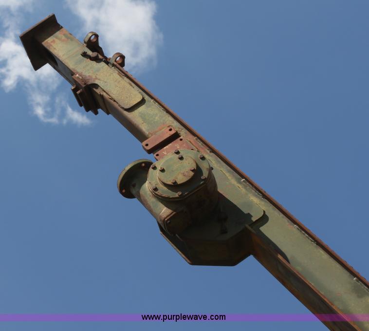 image for item H7384 1979 Worthington track drill