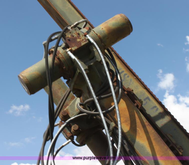 image for item H7384 1979 Worthington track drill