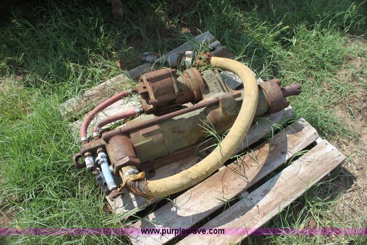 image for item H7384 1979 Worthington track drill