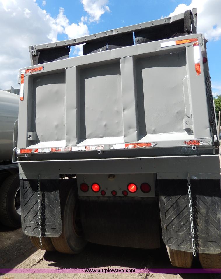 image for item I4383 1992 Hilbilt end dump trailer