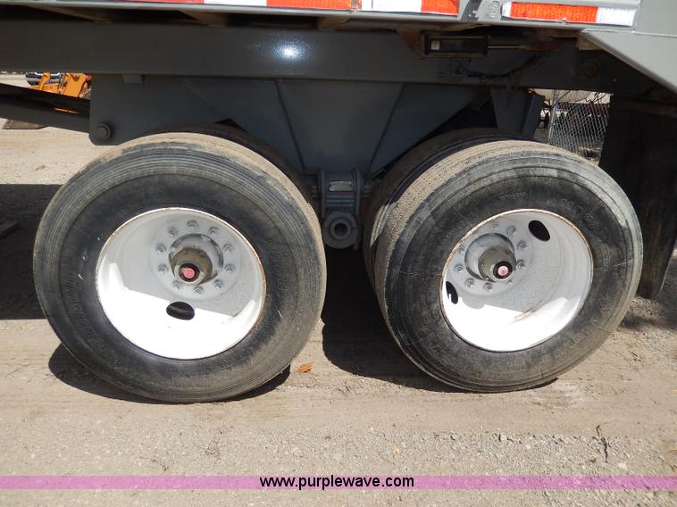 image for item I4383 1992 Hilbilt end dump trailer