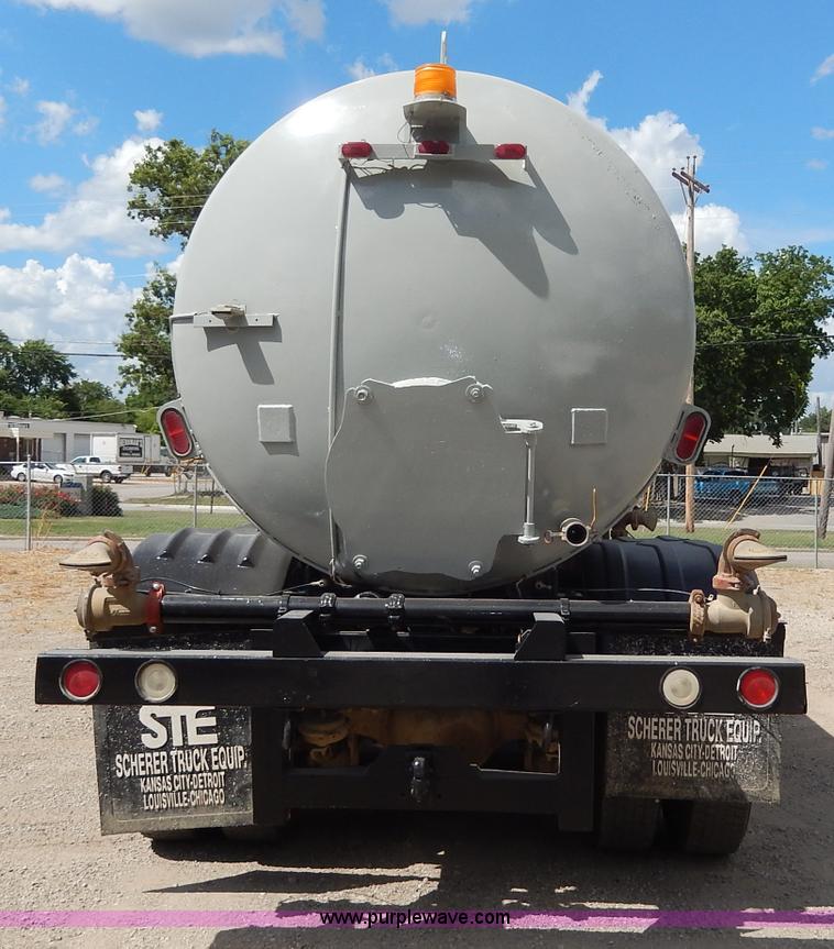 image for item I4384 1984 International water truck