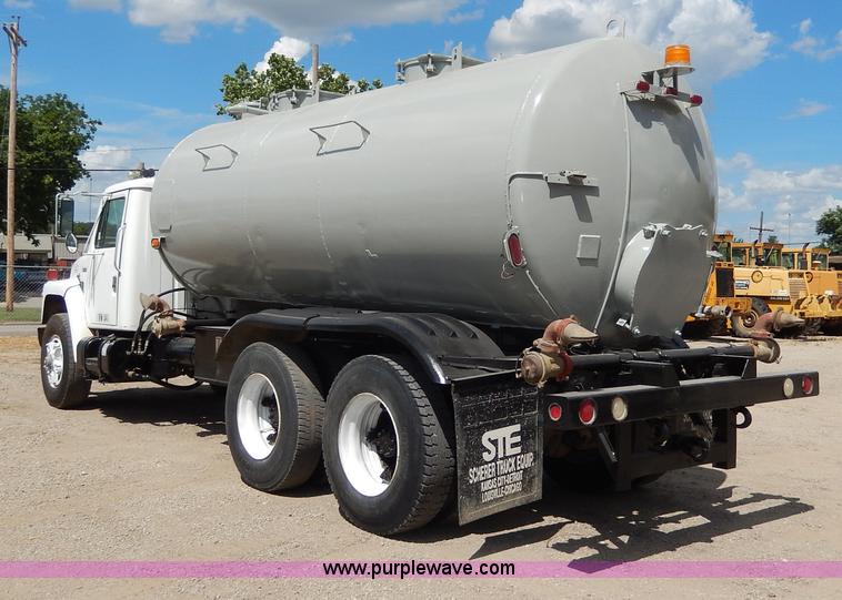 image for item I4384 1984 International water truck