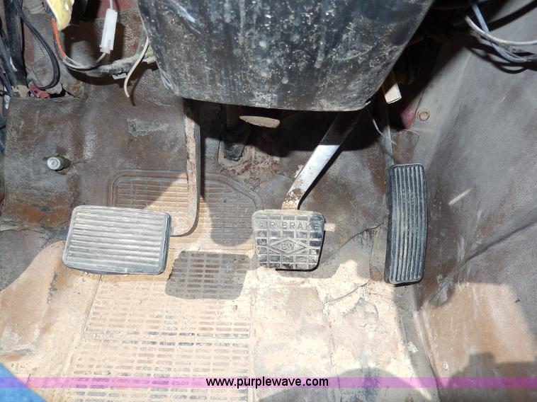 image for item I4384 1984 International water truck