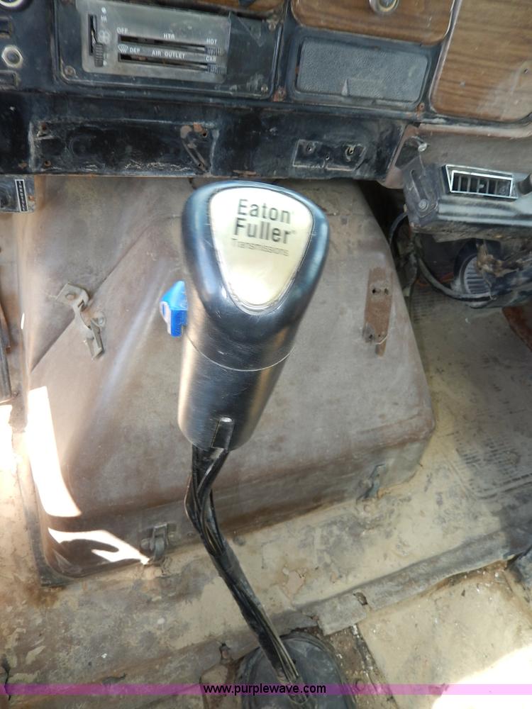 image for item I4384 1984 International water truck