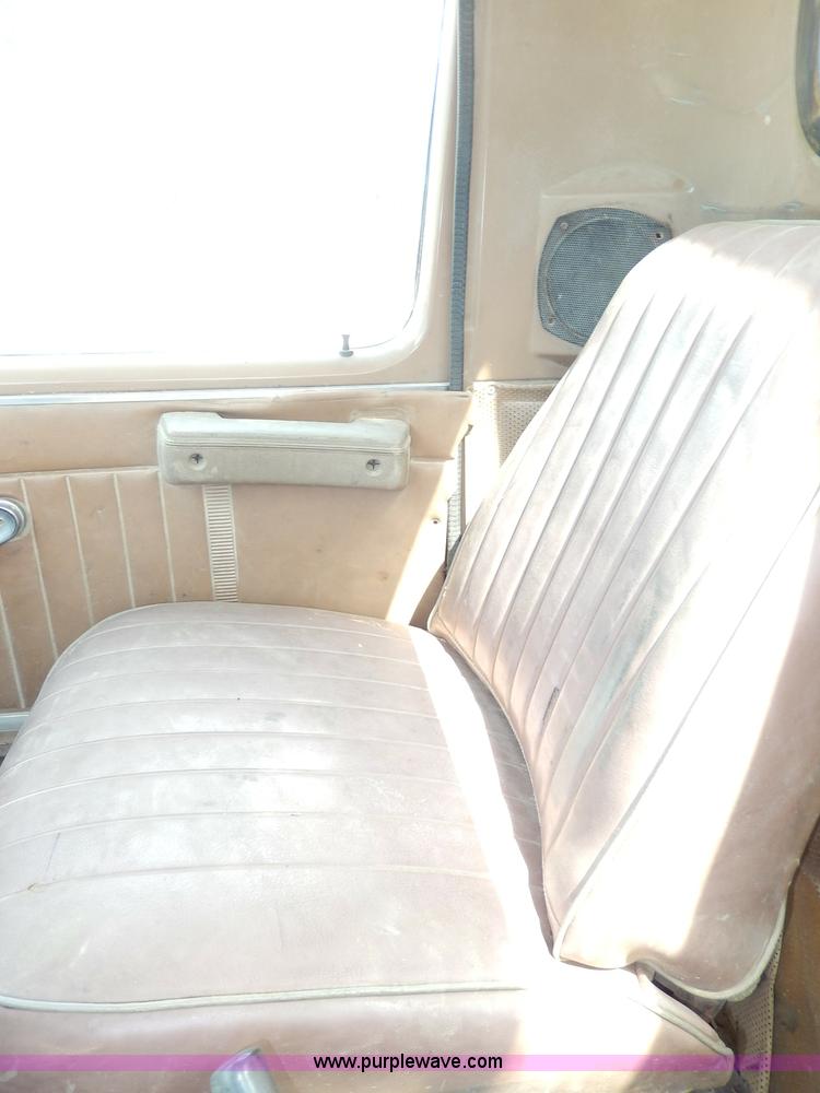 image for item I4384 1984 International water truck