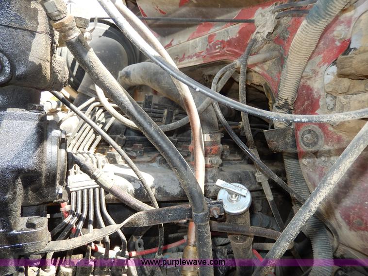 image for item I4384 1984 International water truck