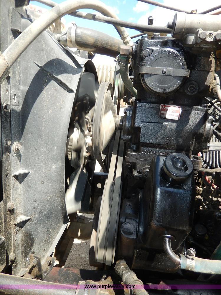 image for item I4384 1984 International water truck