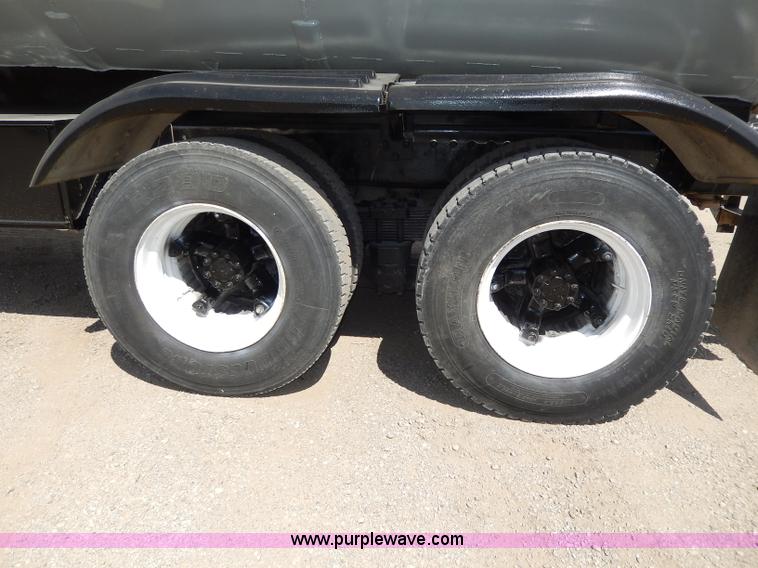 image for item I4384 1984 International water truck