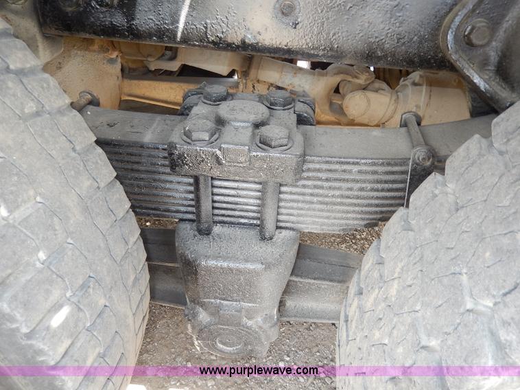 image for item I4384 1984 International water truck