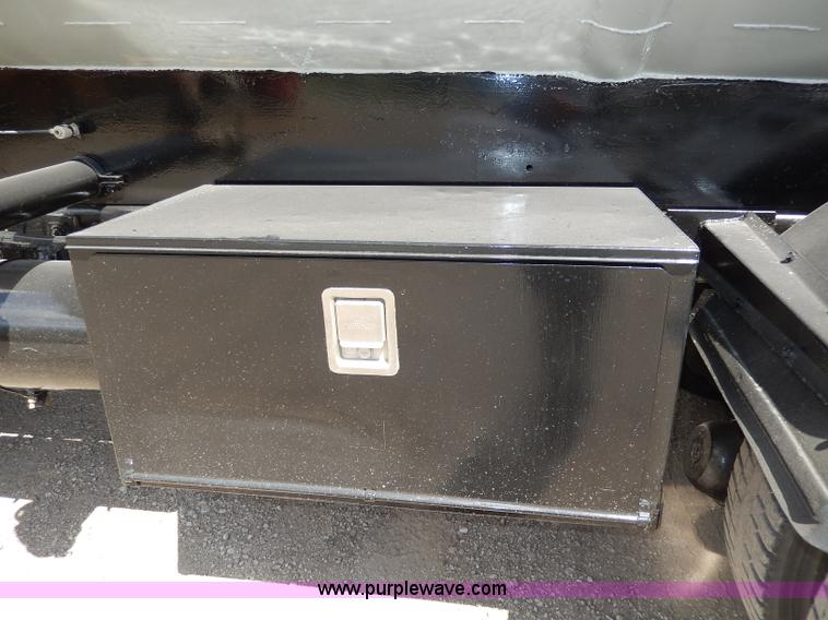 image for item I4384 1984 International water truck