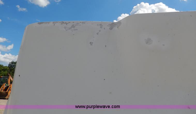 image for item I4384 1984 International water truck