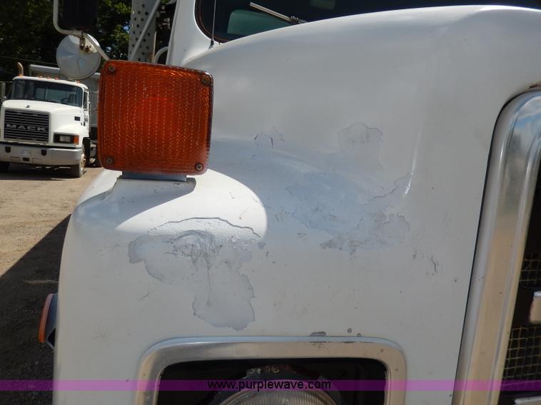 image for item I4384 1984 International water truck