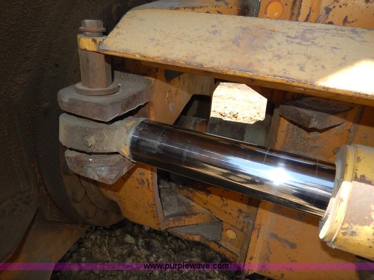 image for item I4387 1989 Komatsu HA270 6x6 articulated haul truck