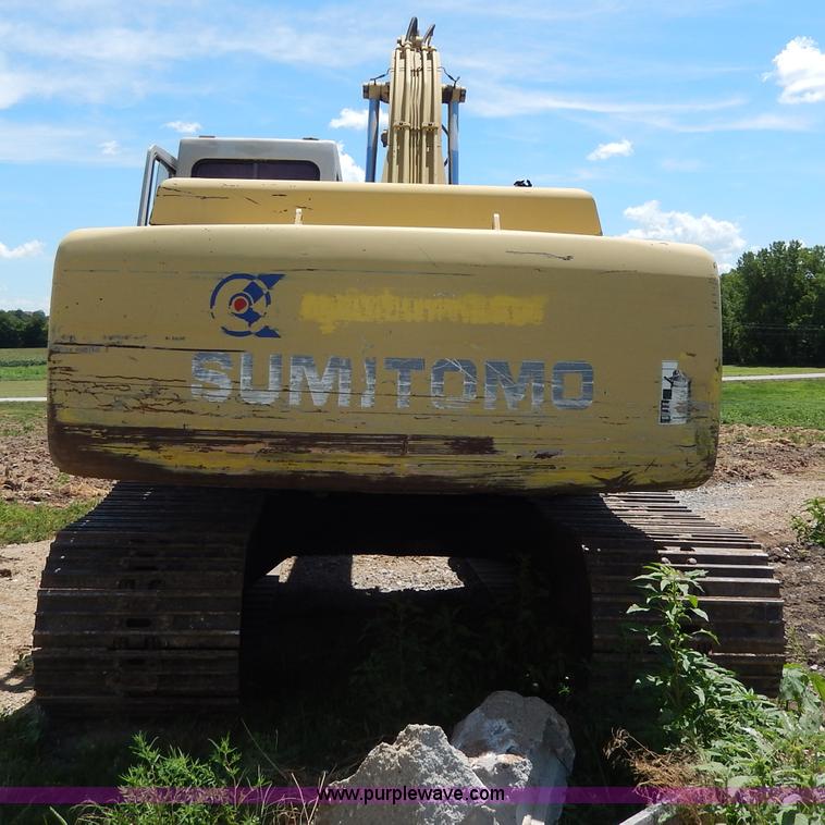image for item I4388 Sumitomo SH200 excavator