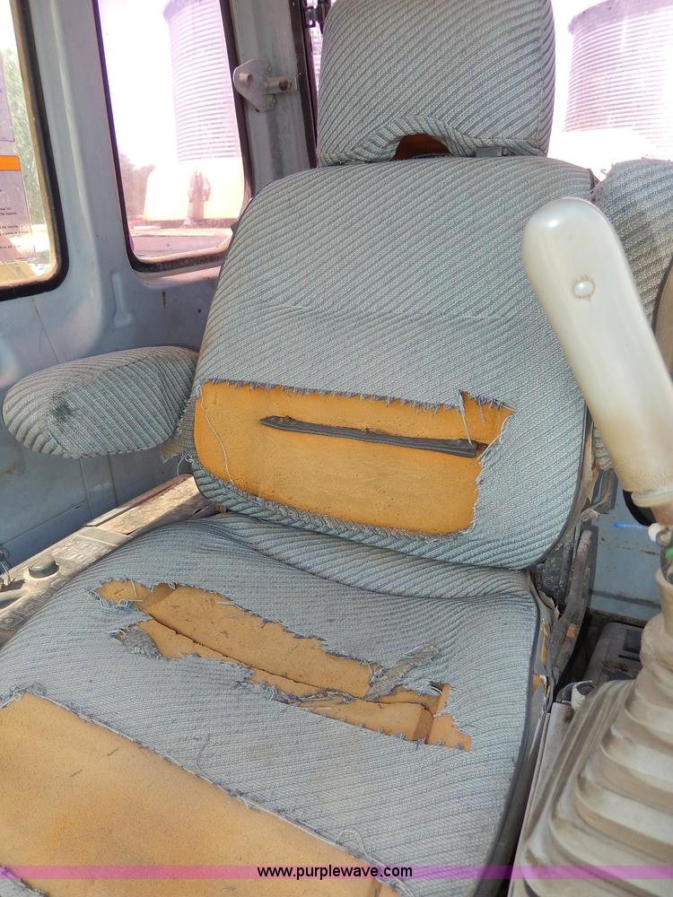 image for item I4388 Sumitomo SH200 excavator