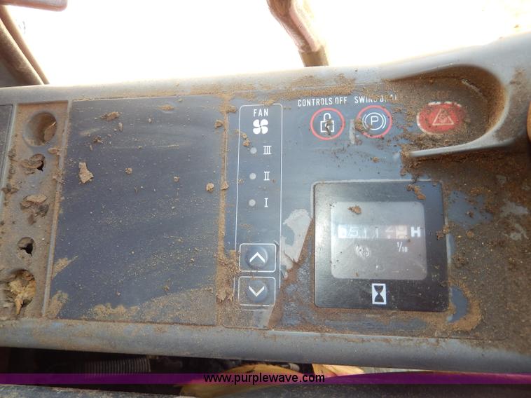 image for item I4388 Sumitomo SH200 excavator