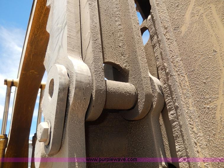 image for item I4388 Sumitomo SH200 excavator